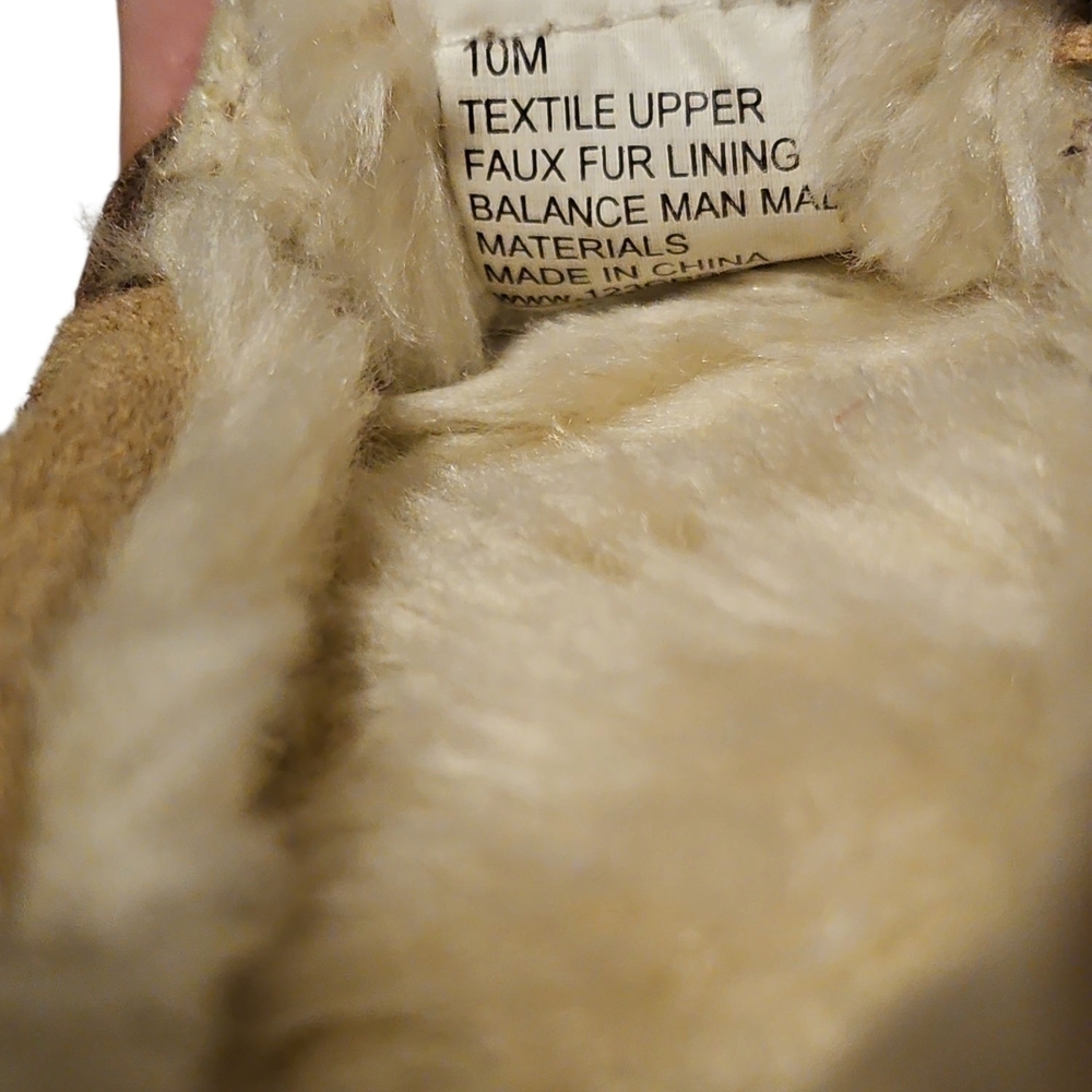 Cynthia Rowley Tan Moccasins - Picture 6 of 6